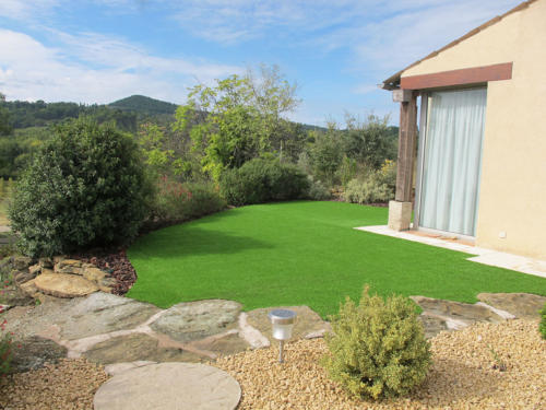 espaces-verts-pelouses-synthetiques