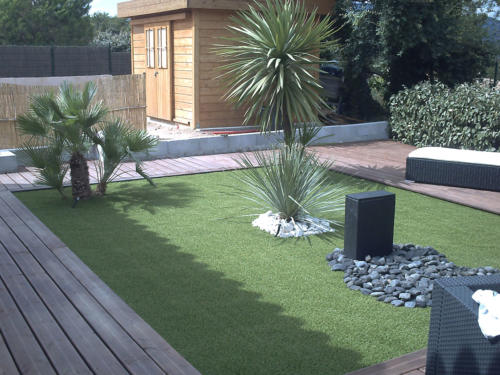 jardin-gazon-artificie